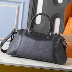 Genuine leather straps (7 Colors) Small: 9.1"x3.9"x3.9" Medium: 11.8"x4.7"x4.7" Big: 15.0"x5.9"x5.9" Woman's Handbag BB-921954