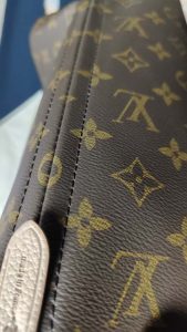 Genuine leather Big:12.2*11.0*5.5" Small:9.8*6.3*3.9" Woman's Handbag with a small pocket BB-921946 photo review