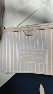 Genuine leather Big:12.2*11.0*5.5" Small:9.8*6.3*3.9" Woman's Handbag with a small pocket BB-921946 photo review