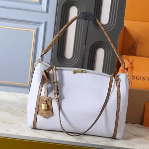 Genuine leather (3 Colors) Small26x17x3.5cm Medium36x24x18.5cm Woman's Handbag with a bag charmBB-16048