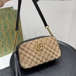 Brown Woman's handbag with chains strap BB-9211000