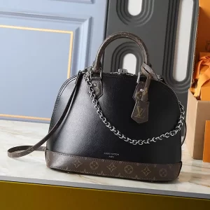 3Sizes Small 7.1"x4.7"x3.1" Medium 8.7"x7.5"x4.3" Big 12.2"x9.8"x6.3" Genuine Leather Chains Handbag with straps BB-9211024