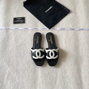 Flat Heel