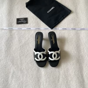 Kitten Heel